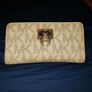 Mk Wallet